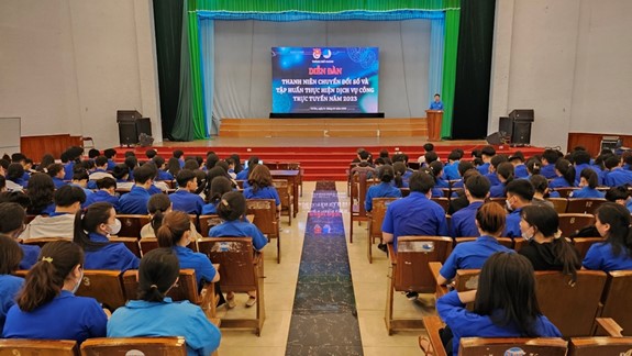 Pleiku: 400 người tham gia diễn đàn “Thanh niên chuyển đổi số” ảnh 1