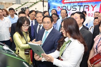 Thủ tướng: 'Thần tốc hơn nữa trong chuyển đổi số và tăng trưởng xanh' - Ảnh 3.